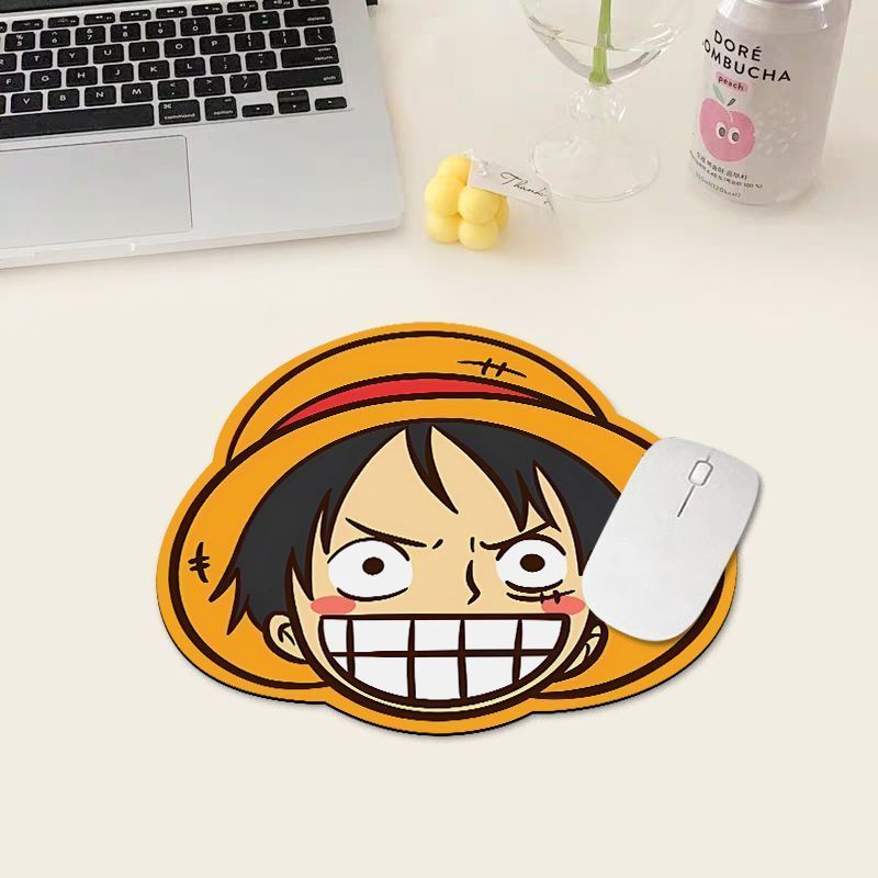 Desk Setup Cute - Alfombrilla de Ratón de One Piece