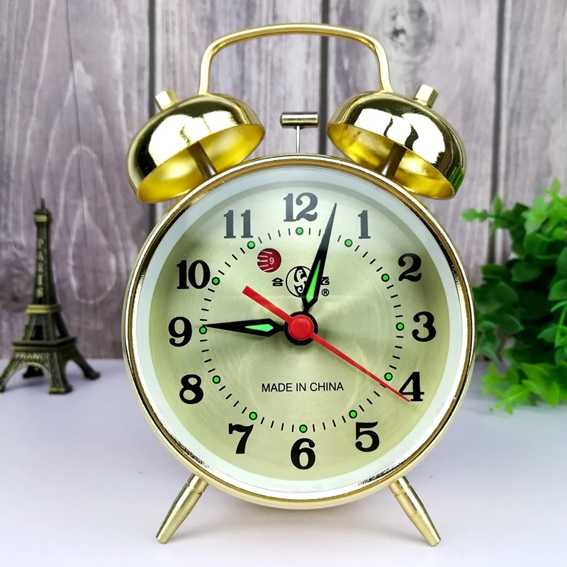Reloj despertador mecánico de  - Desk Setup Vintage reseña y precio