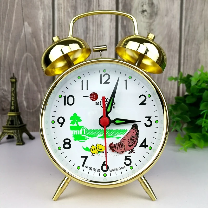 Reloj despertador mecánico de  - Desk Setup Vintage reseña y precio